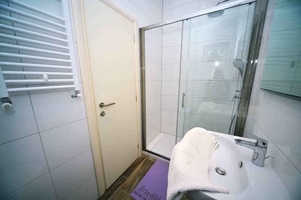 Guest House Manuela Opatija Exterior photo